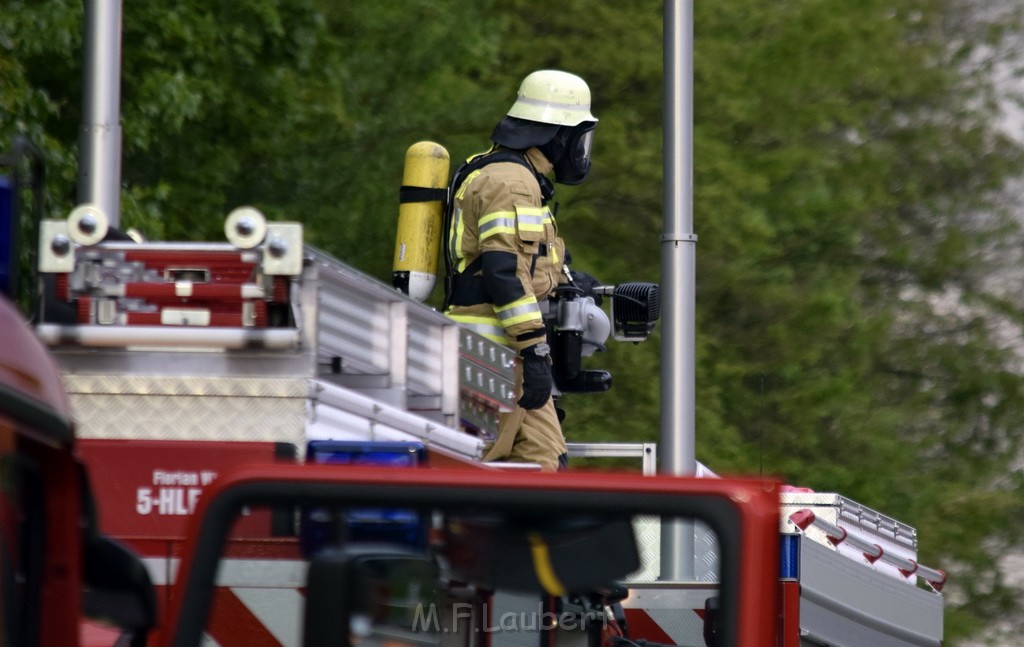 VU Gefahrgut LKW umgestuerzt A 4 Rich Koeln Hoehe AS Gummersbach P153.JPG - Miklos Laubert